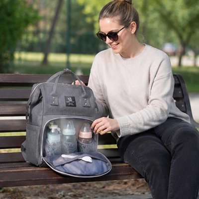 Sac a langer maman contente