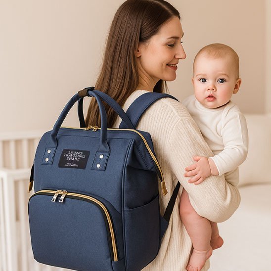 Sac a langer maman contente